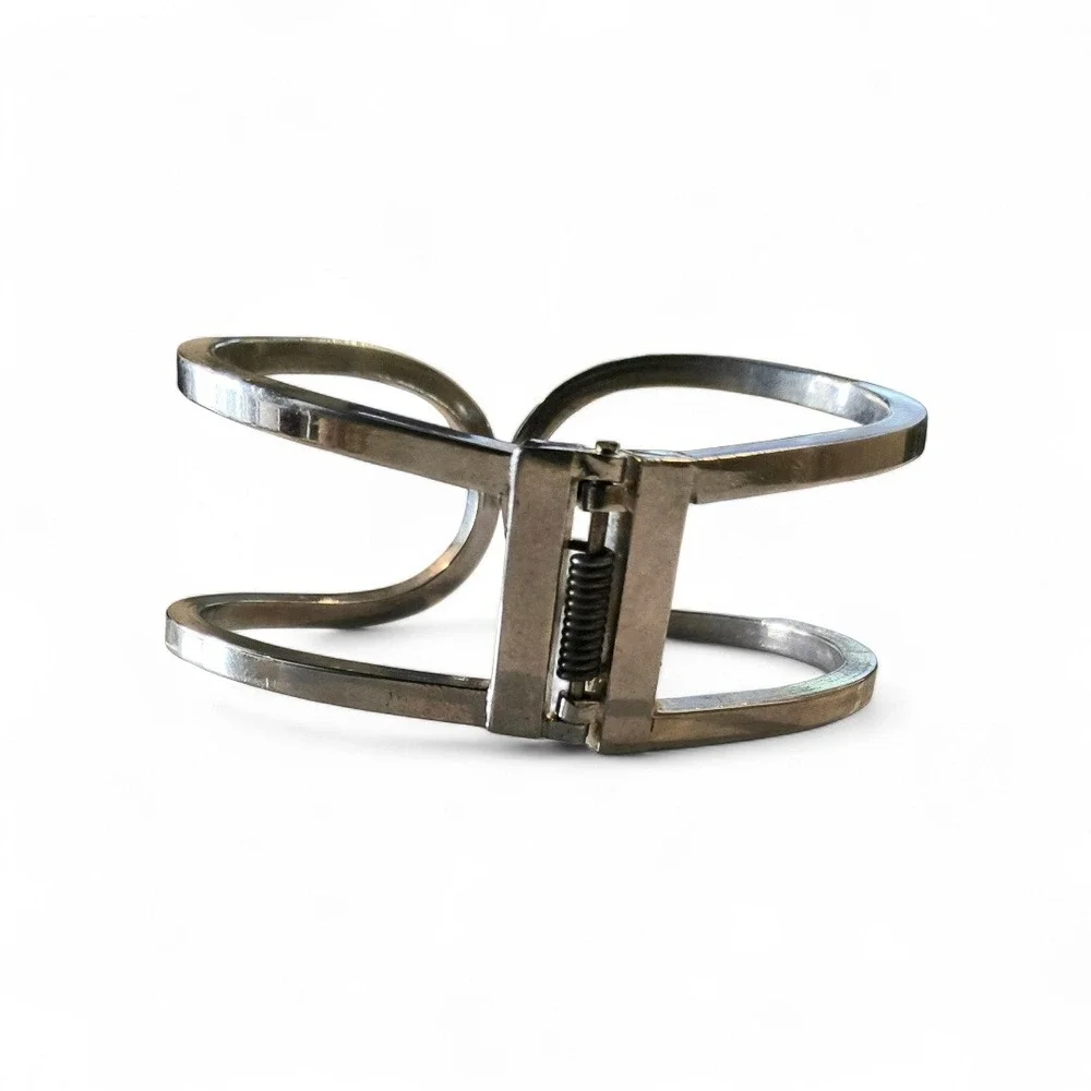 Modern Sculptural Hinged Cuff Bracelet Minimalist Silver - Picture 4 of 8